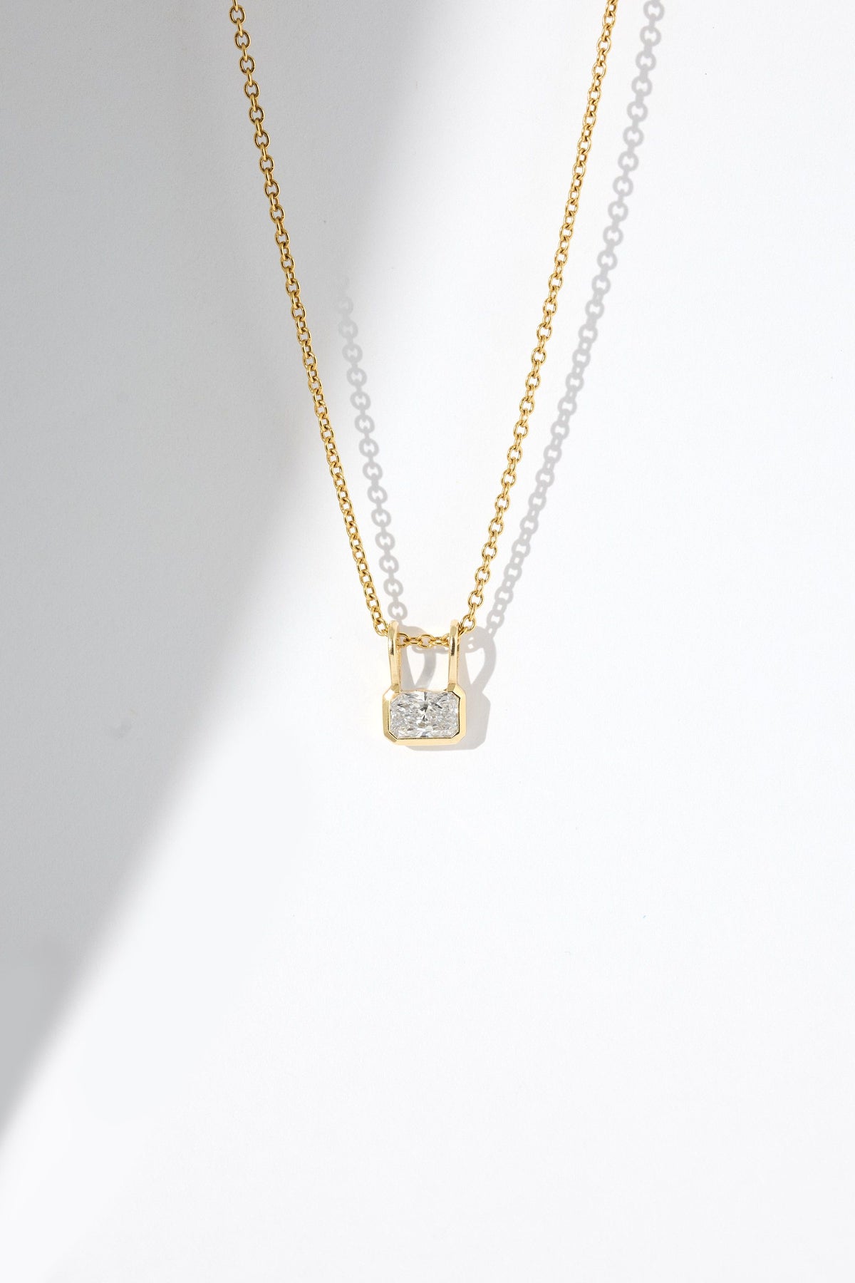 sanity:Float Diamond Pendant