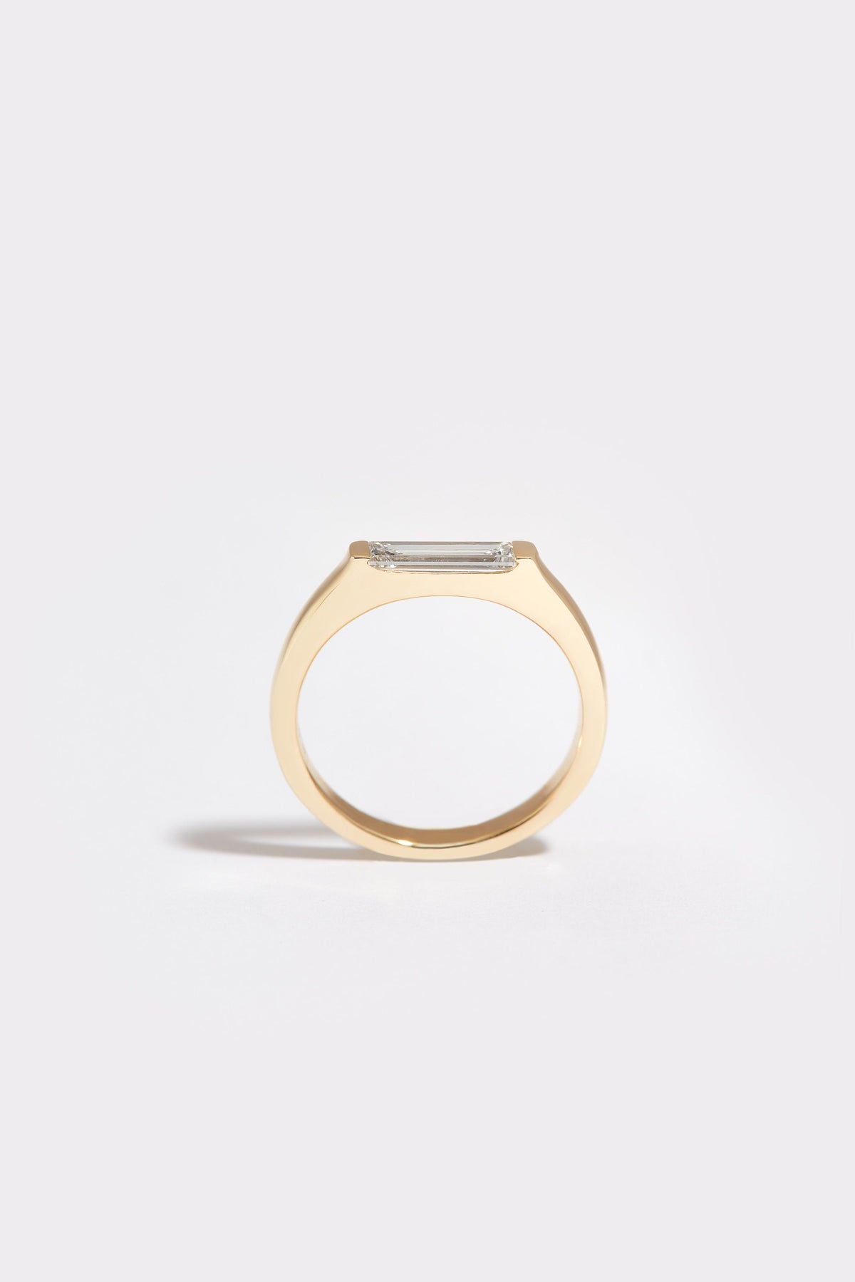 sanity:Diamond Baguette Ring