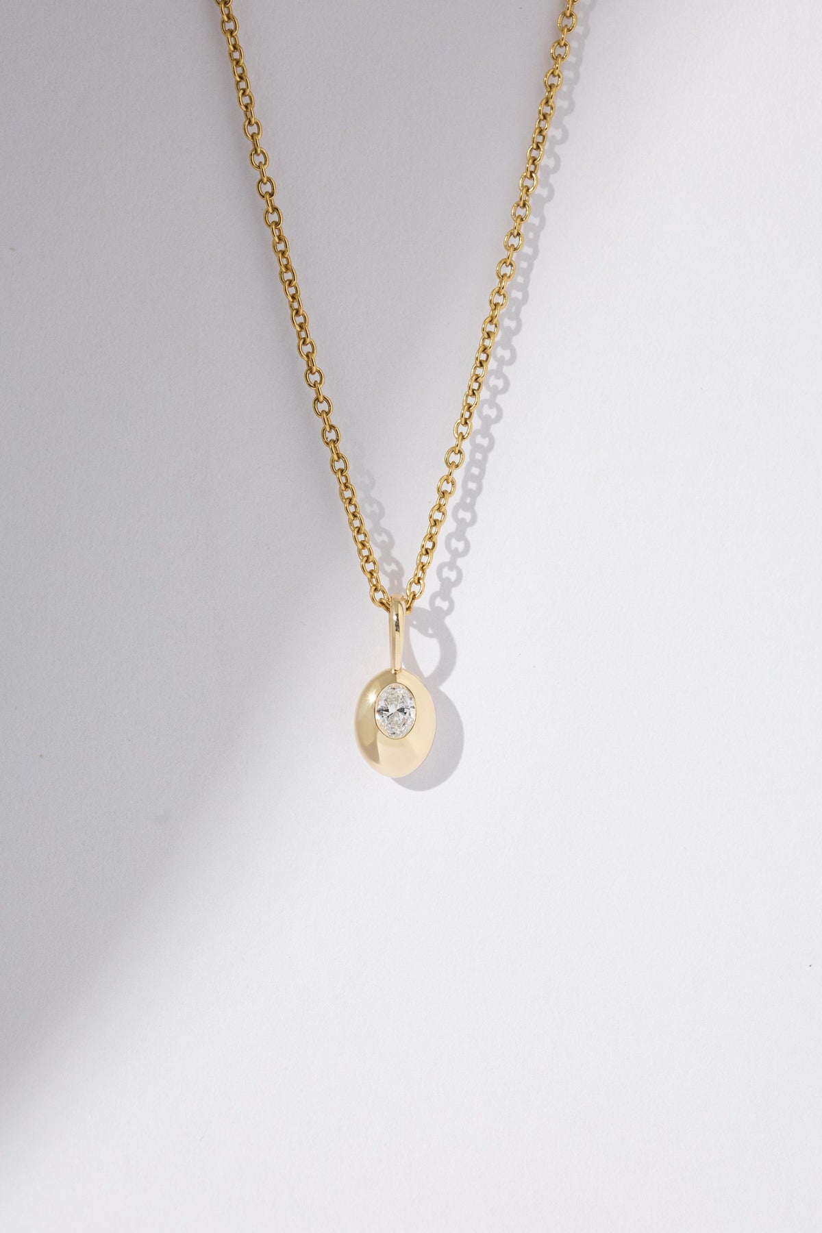 sanity:Oval Diamond Pebble Pendant