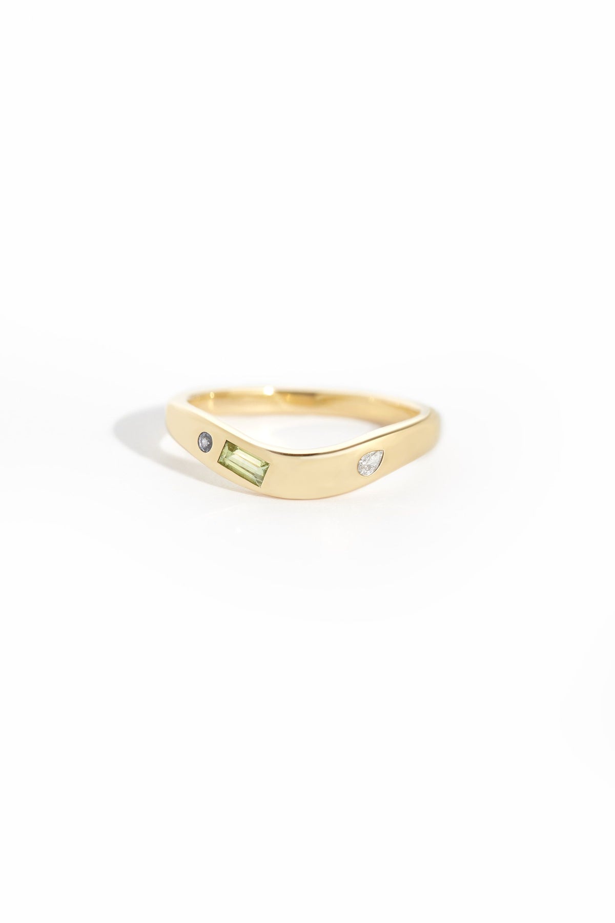 sanity:Flush Wave Ring