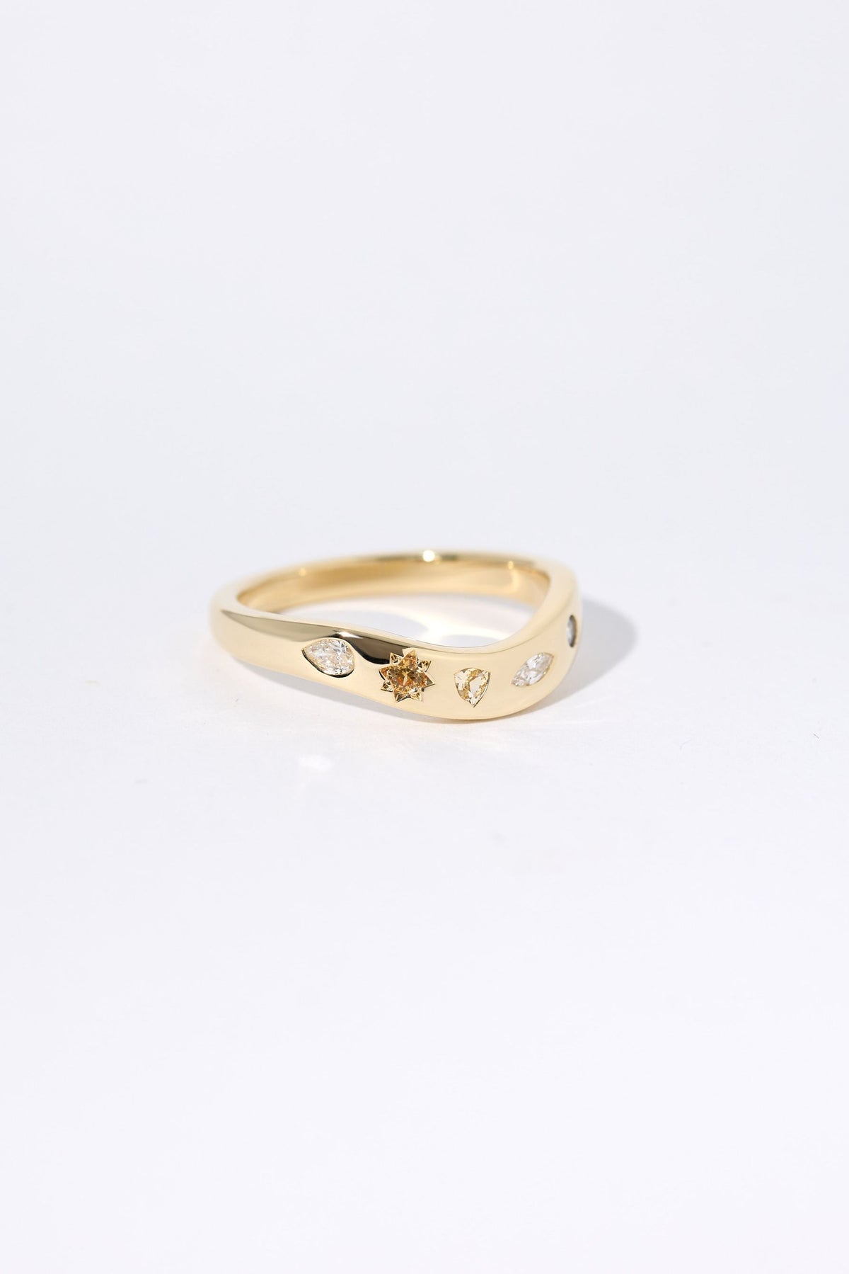 sanity:Lana Ring