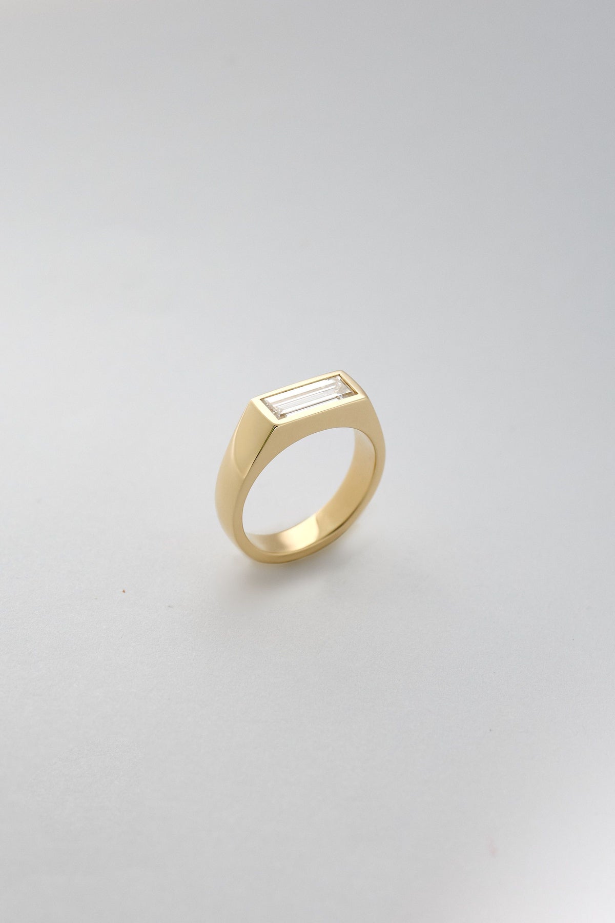 sanity:Ailis Ring
