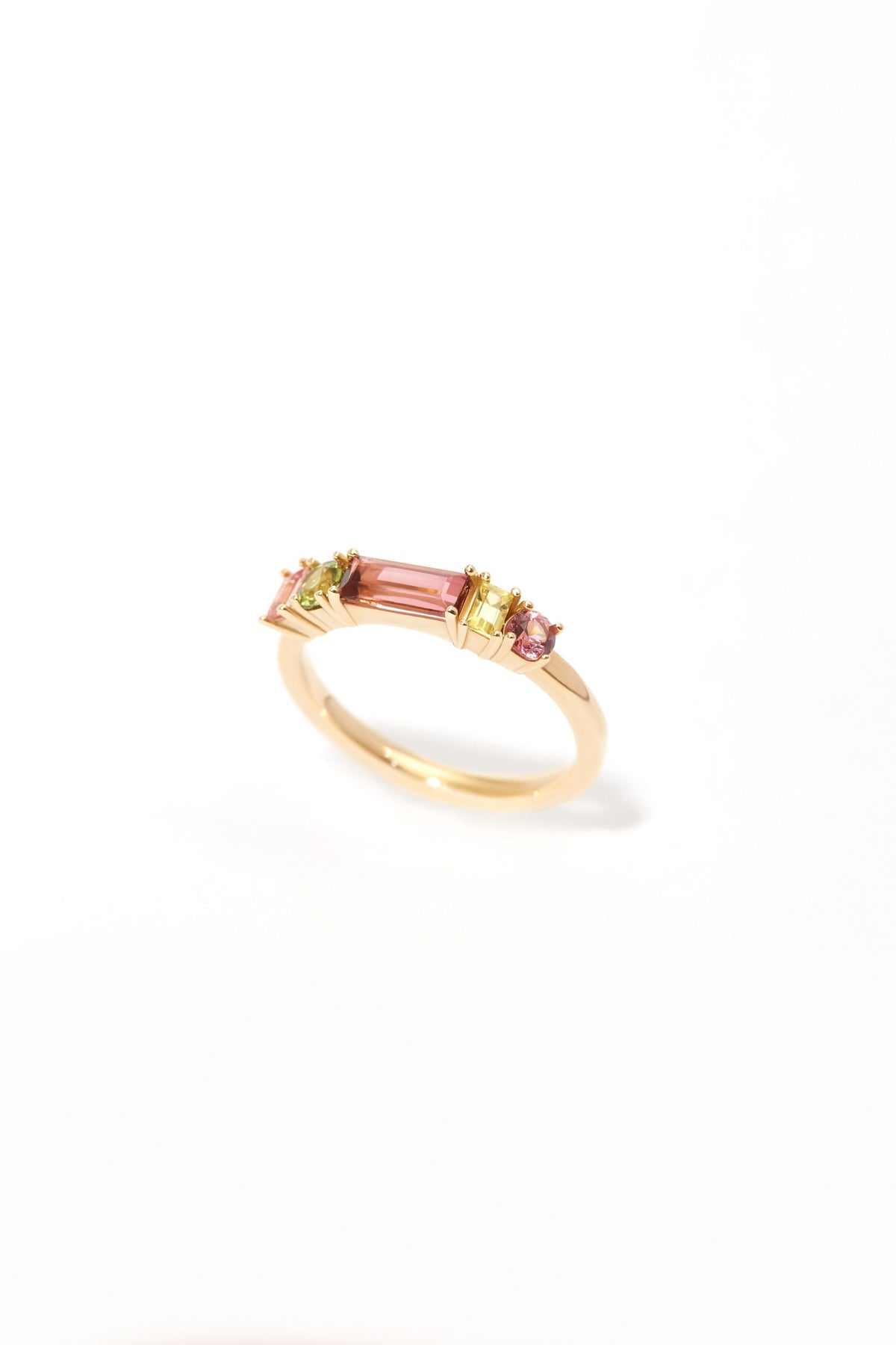 sanity:Ombra Ring