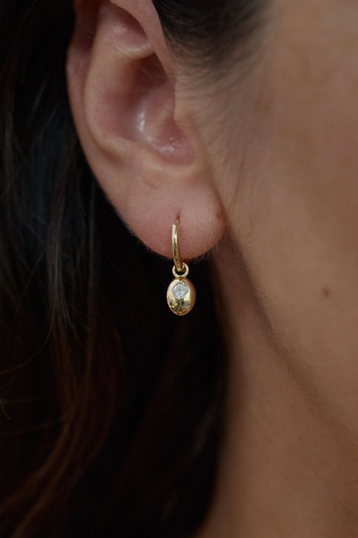sanity:Asscher Diamond Hoop Earrings