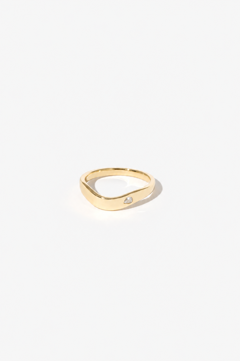 Wave pear ring