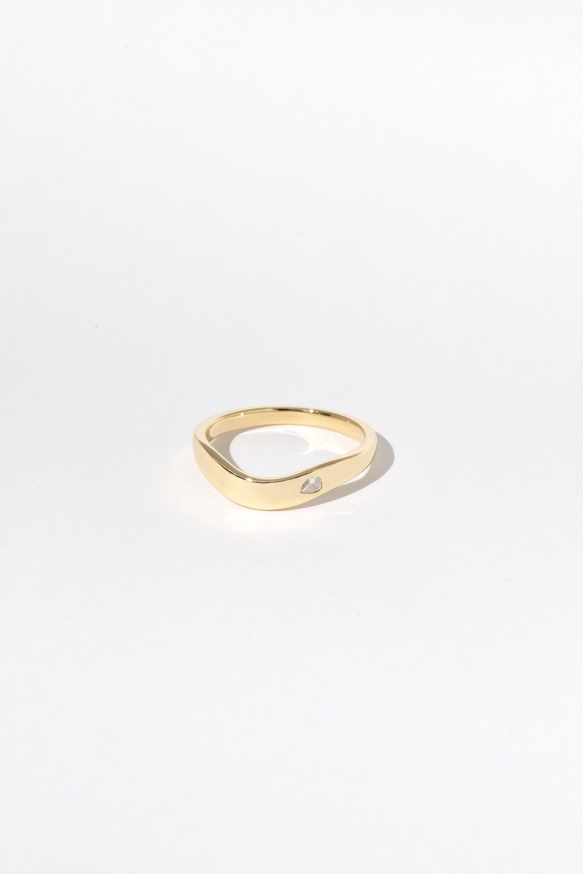 sanity:Wave pear ring