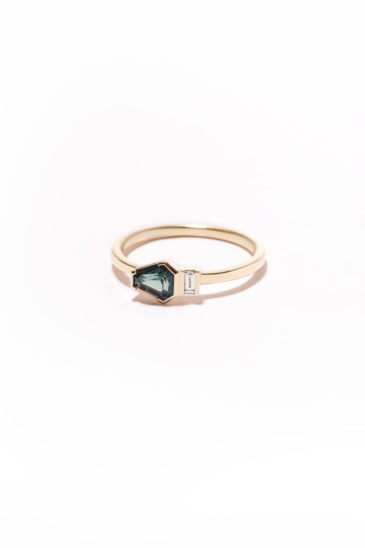 Arta Ring listing_image