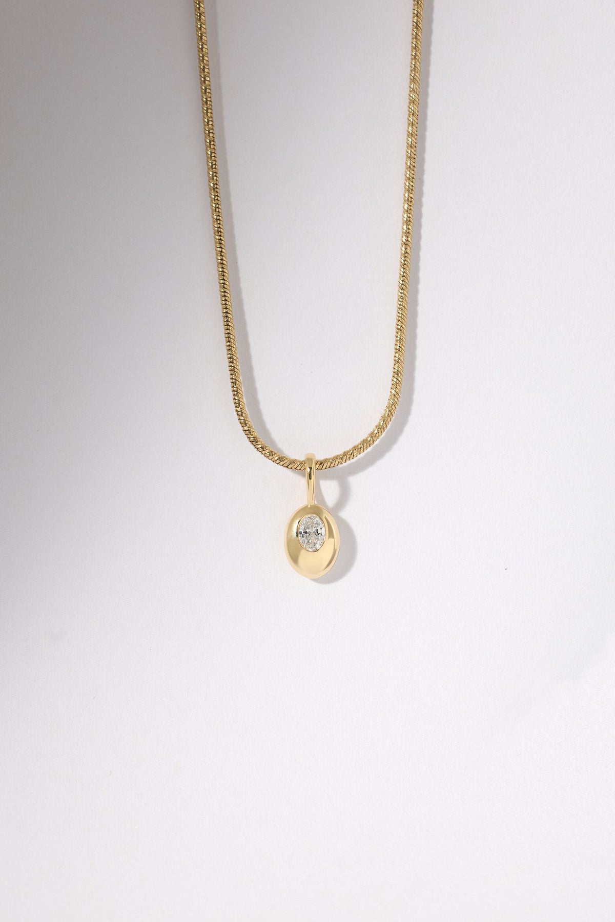 sanity:Oval Diamond Pebble Pendant