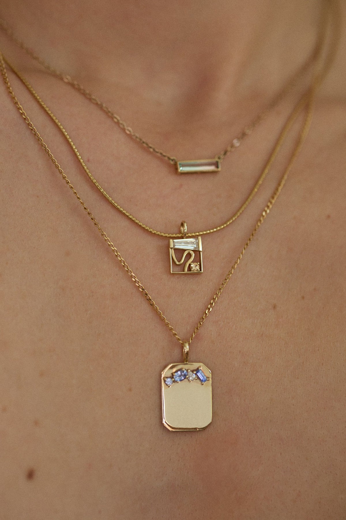 sanity:Sapphire Maxi Dog Tag