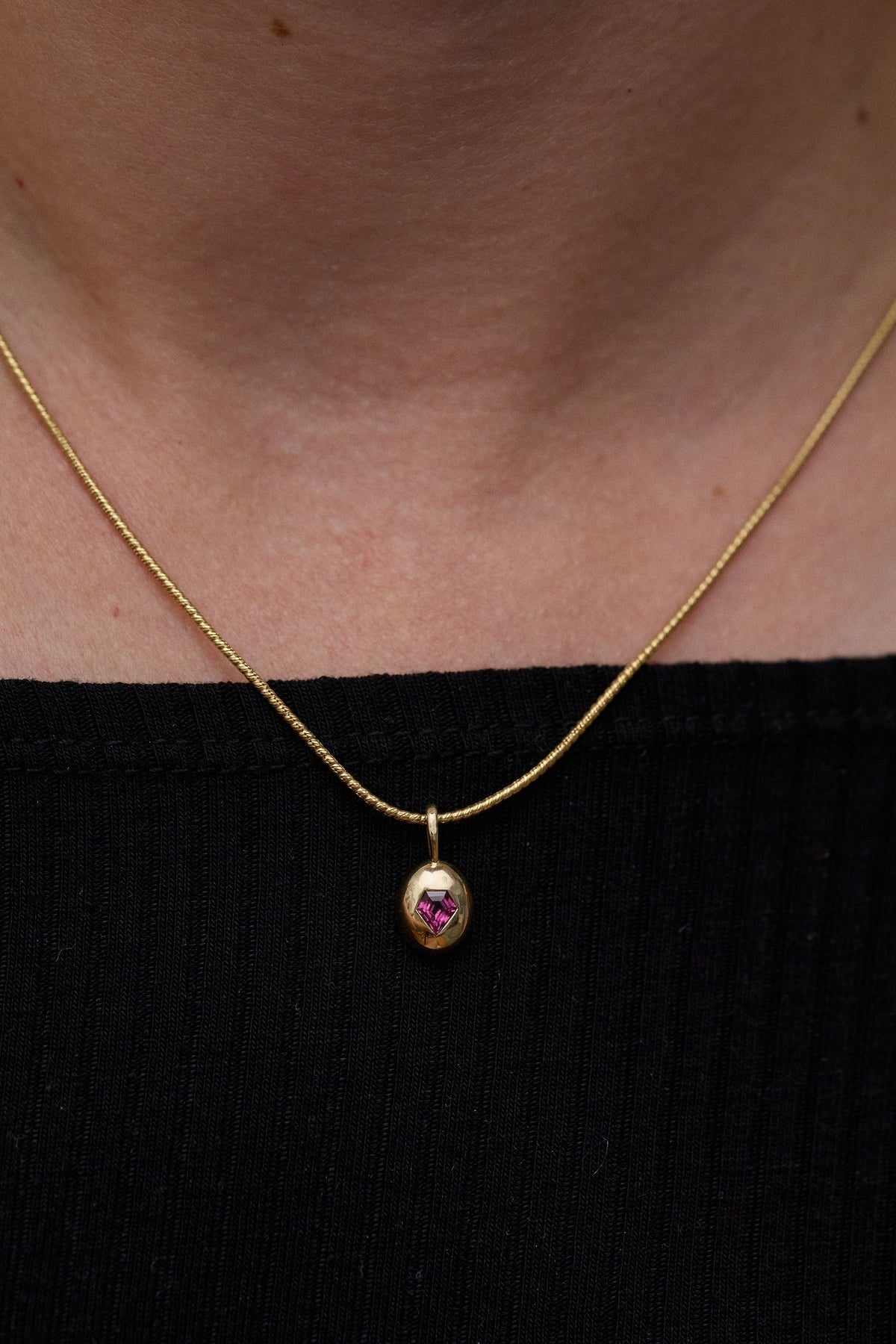 sanity:Oval Study Garnet One of a Kind