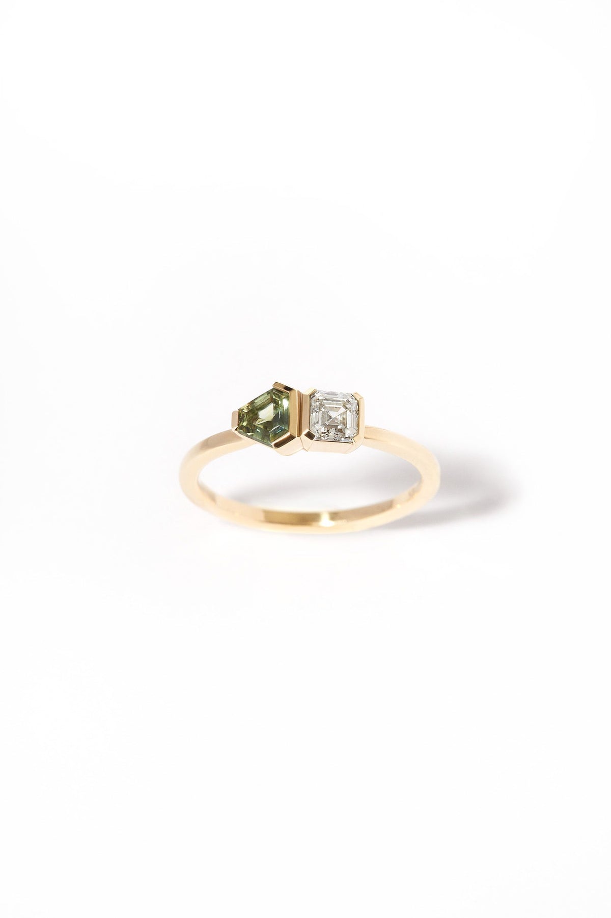 Etta Ring