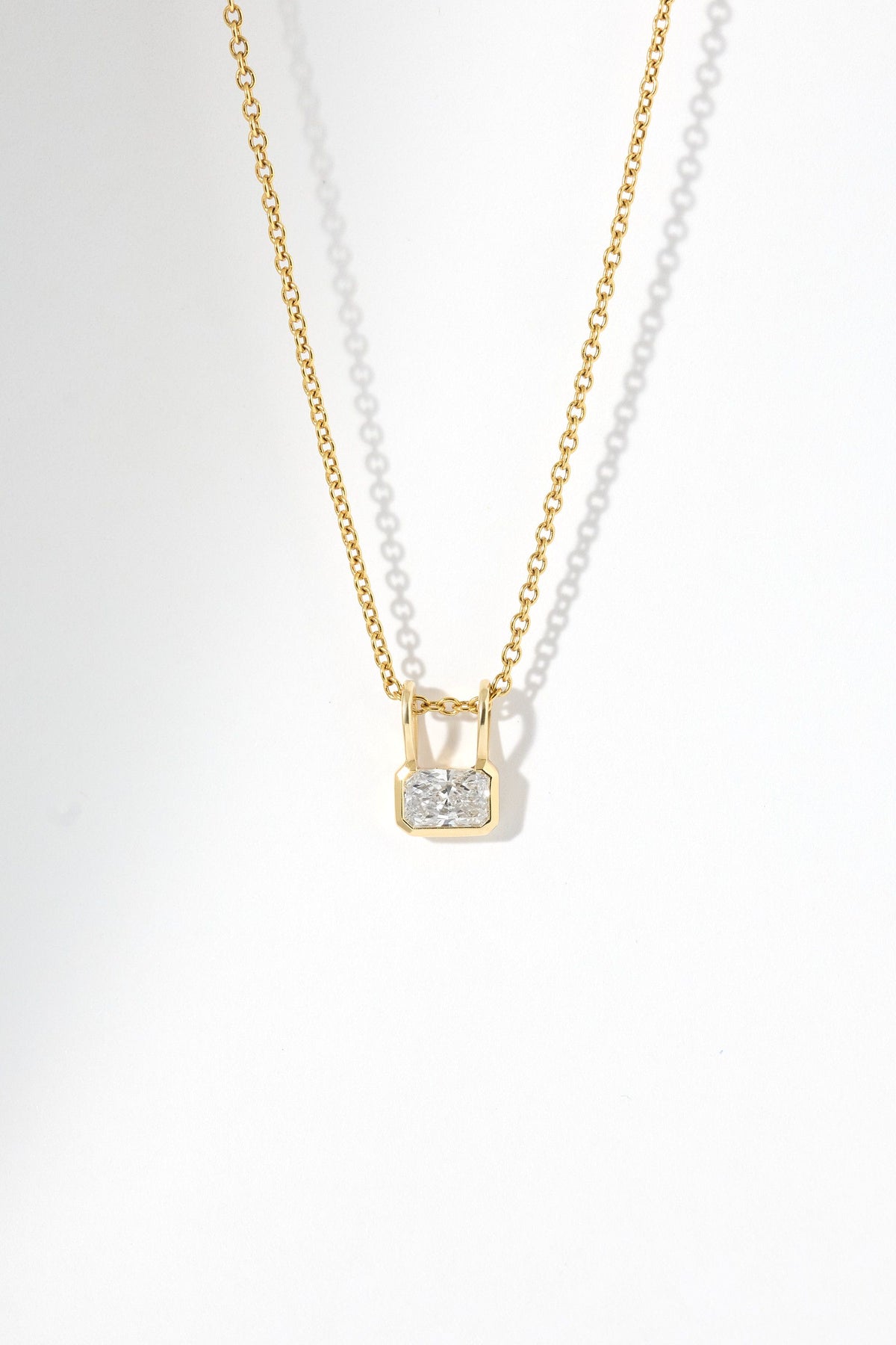 sanity:Float Diamond Pendant